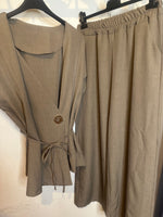 Lade das Bild in den Galerie-Viewer, Conjunto Nadia
